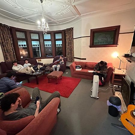 Manor House Backpackers Pansiyon Dunedin Dış mekan fotoğraf