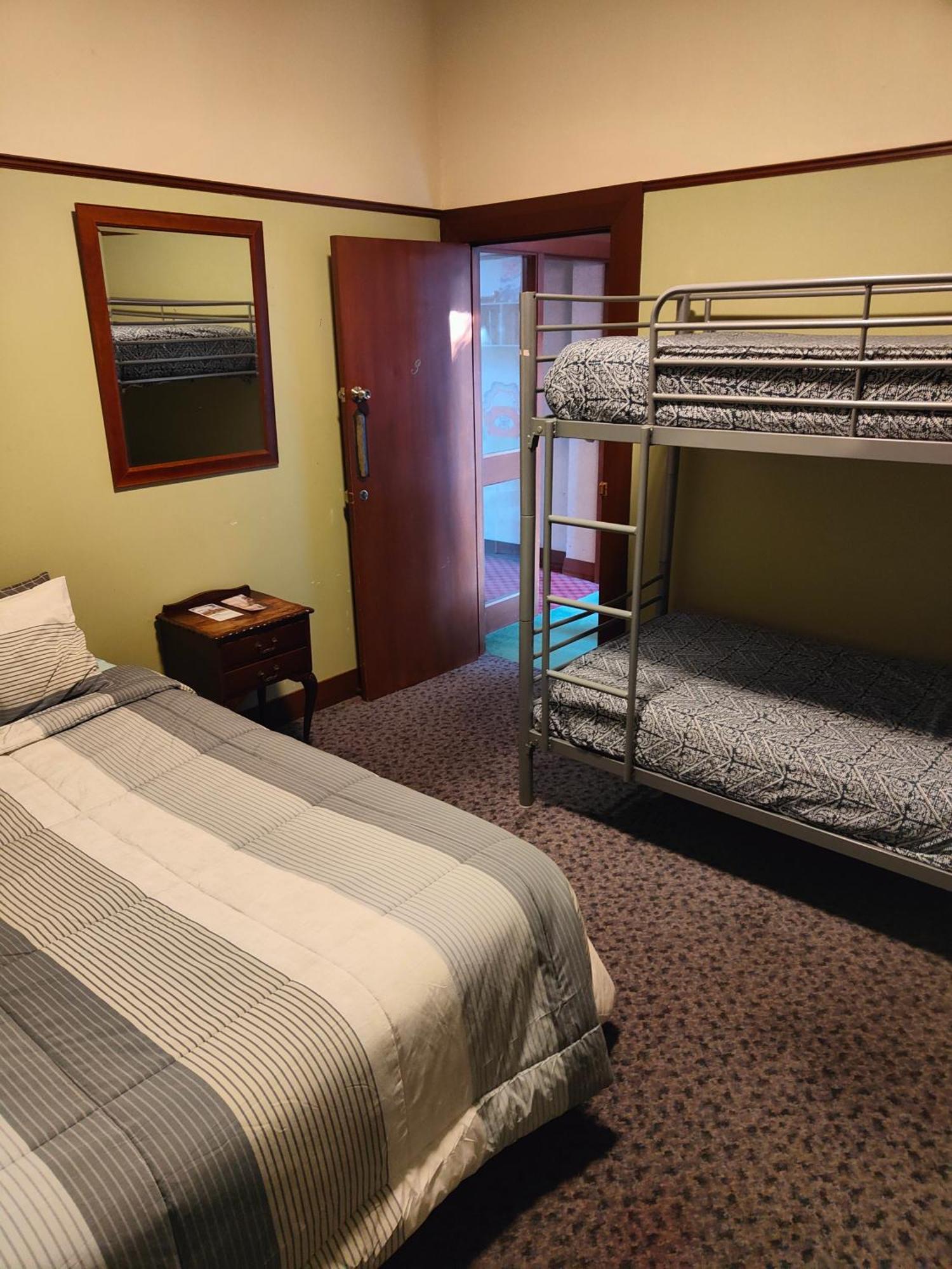 Manor House Backpackers Pansiyon Dunedin Dış mekan fotoğraf