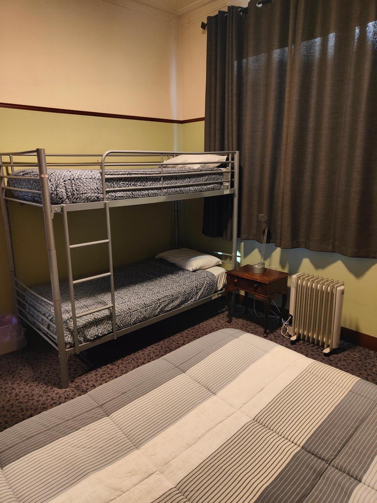Manor House Backpackers Pansiyon Dunedin Dış mekan fotoğraf